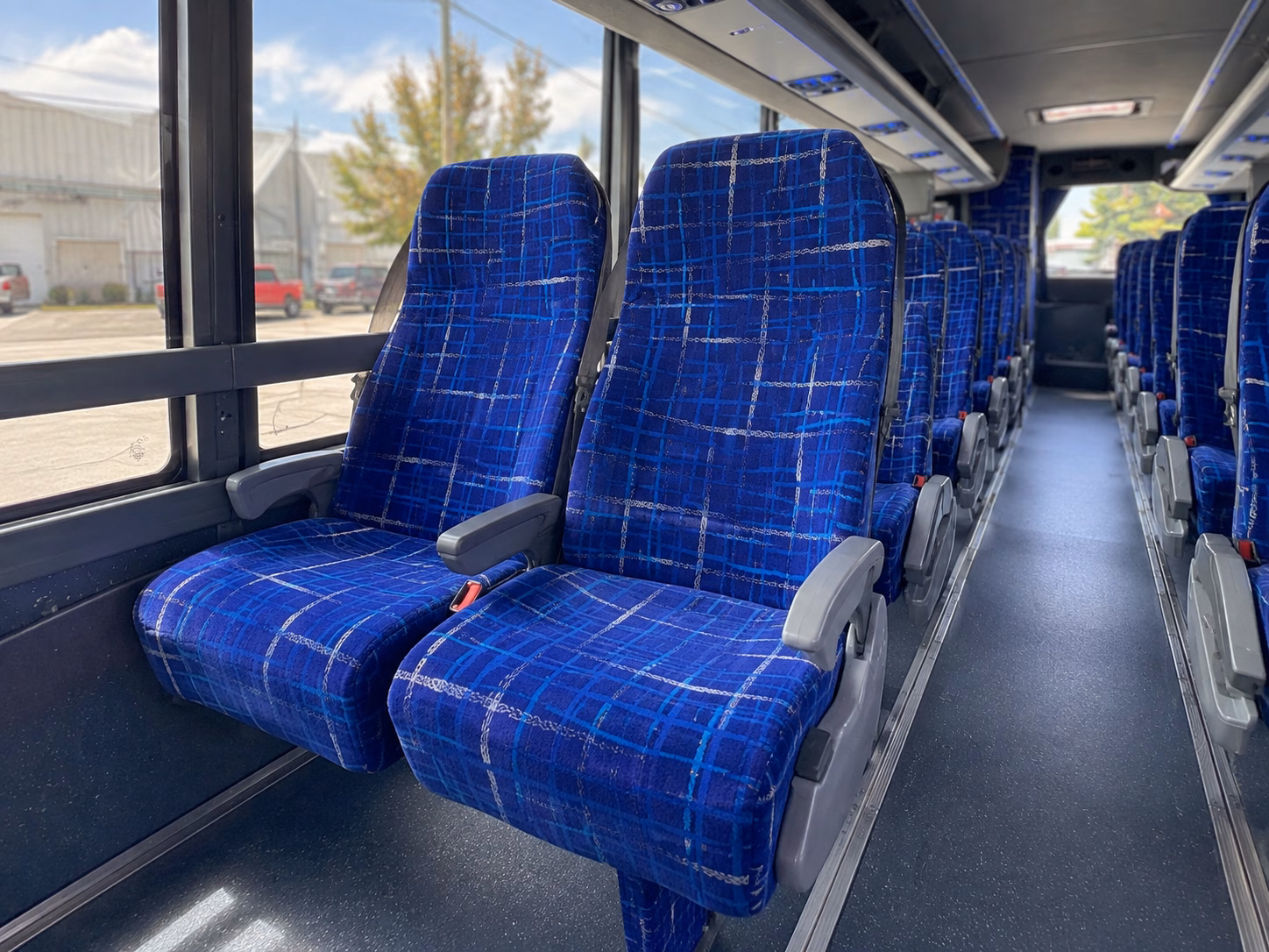 browse buses that fit your team s commute from waterbury to wallingford and every stop between