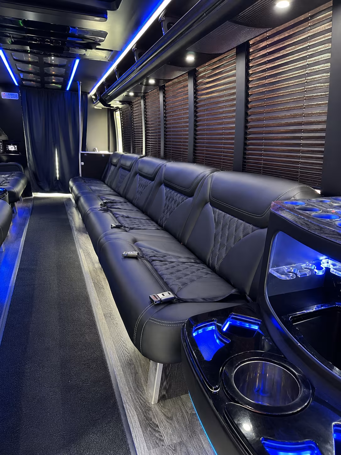 foxwoods resort casino mohegan sun meriden party bus rental