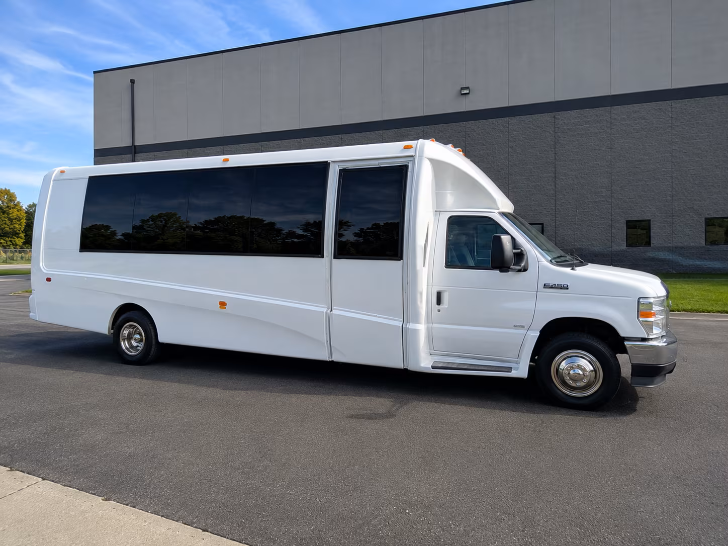 meridencharterbuscompany com makes it possible to start prom night at hubbard park before you even arrive