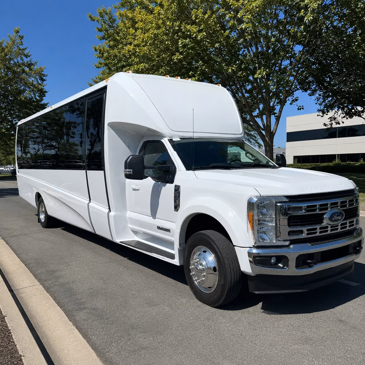 shuttle your wedding guests between meriden hotels and your venue