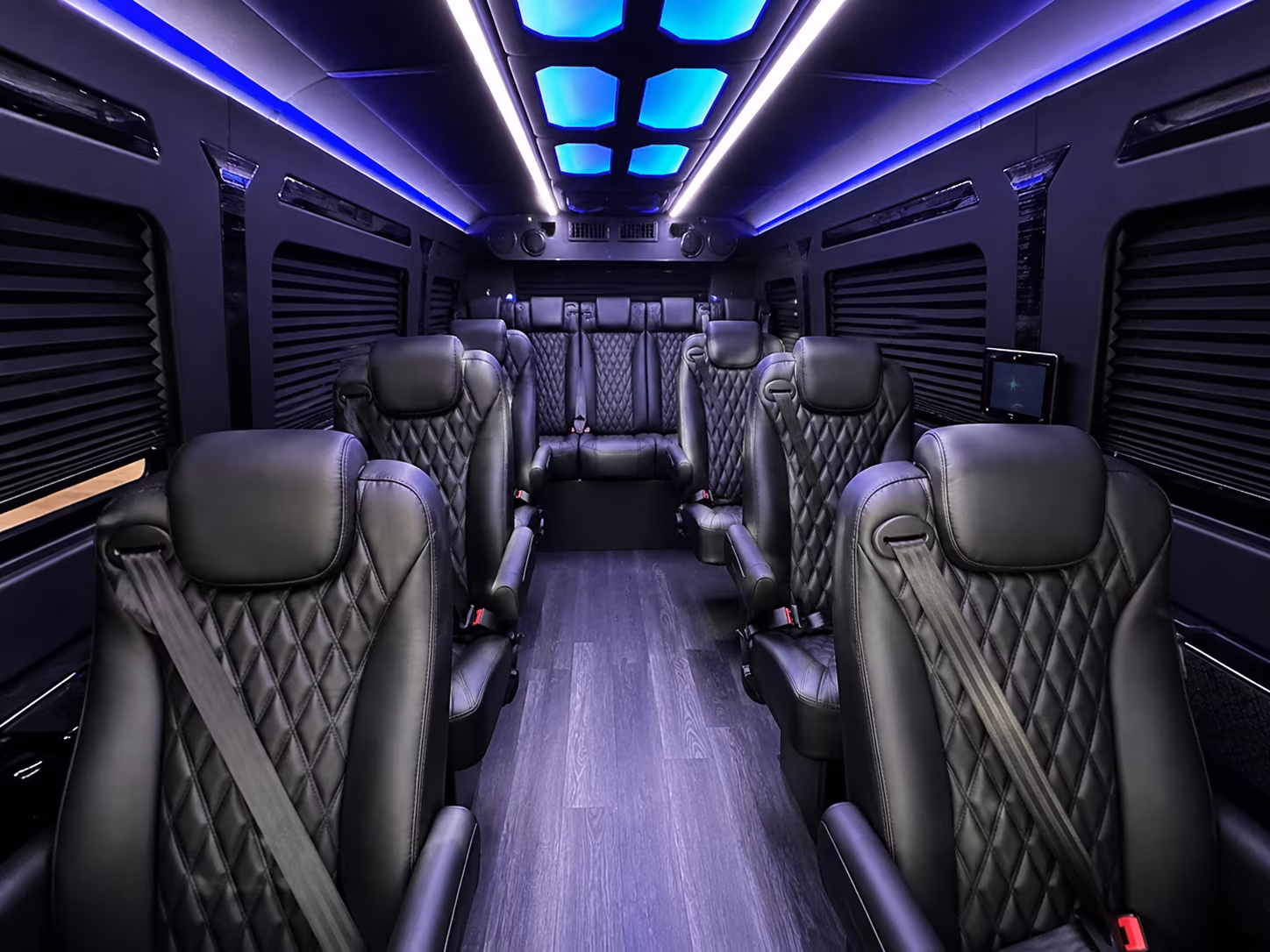 stamford airport shuttle bus rentals
